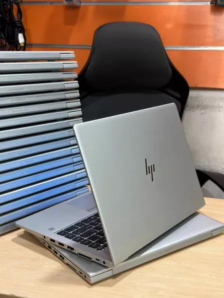 HP elitebook laptop